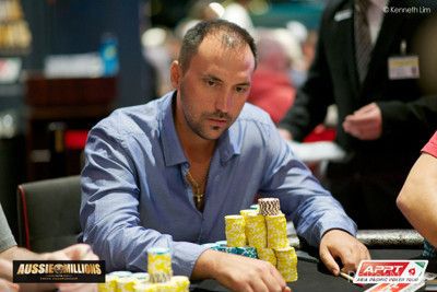 Aussie Millions Main Event: Chipleadera Fazzina stíhá elitní pokerové komando 