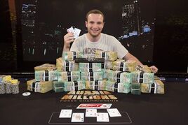 Ami &quot;UhhMee&quot; Barer kraloval v Main Eventu Aussie Millions