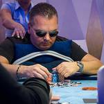 PLO Championship: Pokračuje české trio Kouřil, Binar, Nakládal. Staszko out!