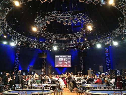 UKIPT: Češi v Dublinu zatím díru do světa neudělali. Do 1B nastupují Nakládal, Dulák nebo Šplíchal..