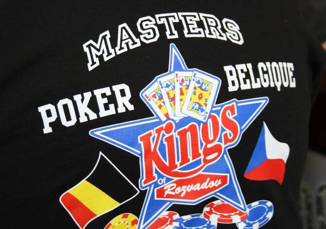 King’s: PBM Opening event byl zakončen 4-way dealem 