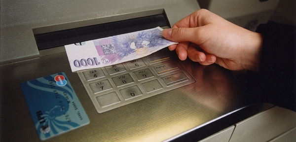 Lubor Dědič bude tento týden rozdávat peníze po čtyři večery