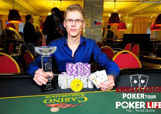 APT 2014 : Vydání s názvem Máme rádi Česko patřilo Petru Tomanovi