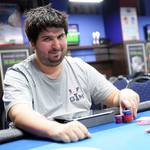 EPT den 1A: Jeden &quot;czkol&quot; a Kratochvíl pokračuje se 65K