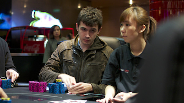 Pondělní Dědičovu Cash Game v King&#039;s Prague absolutně zničil Beznoh