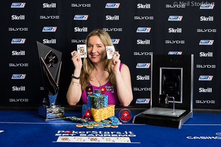 Vickey Coren ovládla předávání britských pokerových cen. Na prázdno nevyšel ani Moorman
