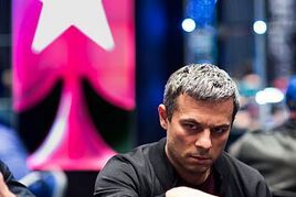 Lídrem Grand Final EPT je po druhém hracím dni Vladimir Troyanovskiy