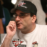 Mike Matusow prodělal komplikovanou operaci zad. Učí se znovu chodit