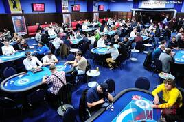 Hrajte o milionové garance! V Card Casinu se do konce roku dveře netrhnou