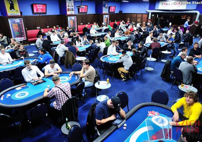 Hrajte o milionové garance! V Card Casinu se do konce roku dveře netrhnou