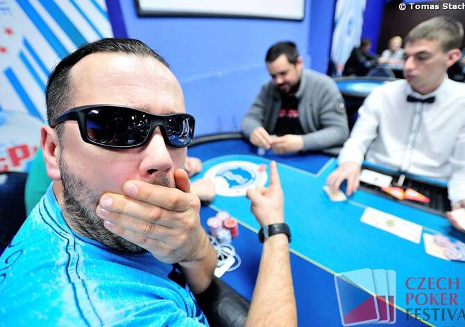 Česku hrozí vyloučení ze světového pokeru! Kvůli MČR v Omaze!