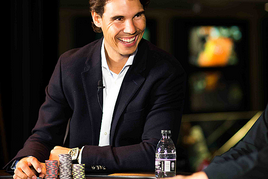 Tenista Rafa Nadal porazil v pokerovém duelu fotbalovou legendu Ronalda