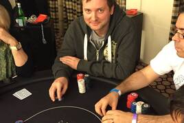 Redbet Live Main Event: Den 1B byl úspěšný pro pětici českých hráčů