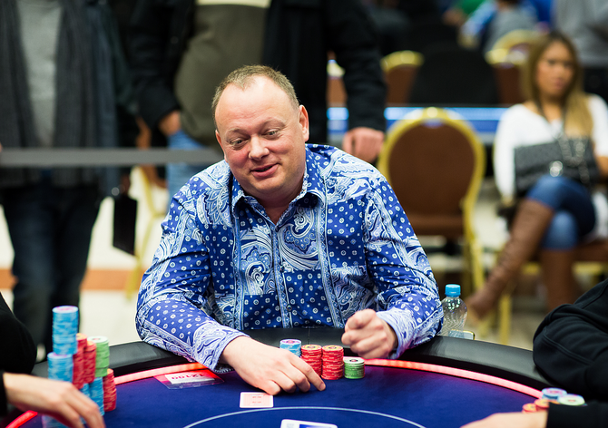 WPT Amsterdam: U Paula Neweyho není s municí problém