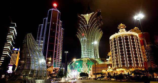 Výnosy z hazardu v Macau klesly oproti předchozímu roku o rekordních 2.6%