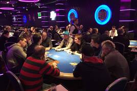 Rebuy Stars 500K GTD: Z prvního startovního dne postoupilo pouze 9 hráčů