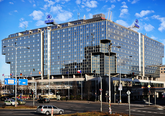Hilton: PLO High Roller už v úterý večer, kvalda od 16h