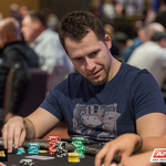 Aussie Millions ME: Daniel &quot;jungleman12&quot; Cates je po dni 1B průběžně druhý