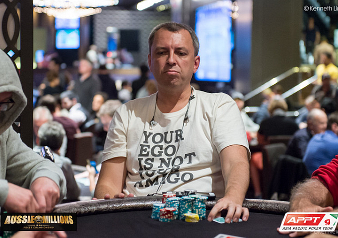 Aussie Millions: Jan Suchánek na chipleadu také po druhém dni, pokračují i Ivey nebo Barer