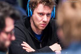 Main Event EPT Deauville: Kevin MacPhee si udržuje průběžnou druhou příčku