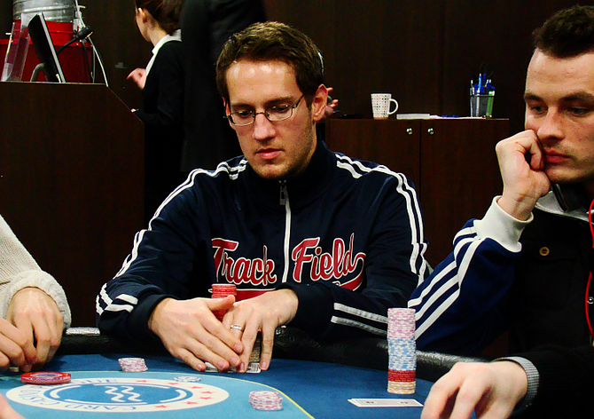 Main Event Polish Poker Championship chipleaduje po prvním flightu český zástupce Tomáš Bil