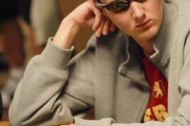 Online High Stakes: Cort Kibler-Melby ztratil $400K, nedařilo se ani Iveymu