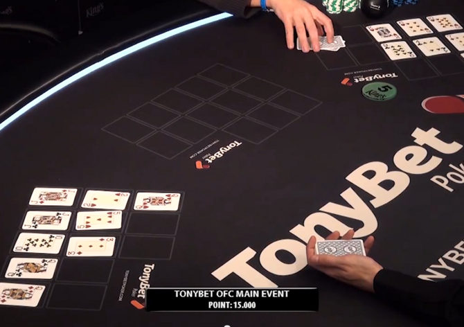 Šampion WPTN Prague Alex Goulder analyzuje finálový heads-up z OFC World Championship