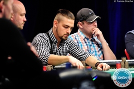 UKIPT Nottingham: Nástrahami prvních dní prošli tři Češi a čtyři Slováci!
