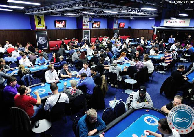 Sobotní Speciál ze série Celebrity Poker Tour dealnuli Hruštinec s Češkou a Villatem