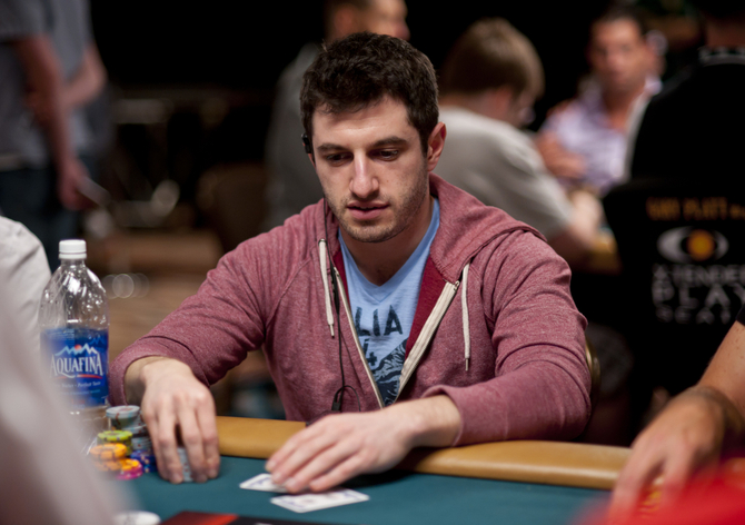High Stakes: Phil Galfond ve čtvrtek úřadoval, Phil Ivey ztratil masivní pot