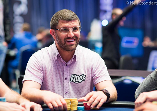 €100k Super High Roller: Leonovi zaplatil buy-in Dan „Jungleman“ Cates