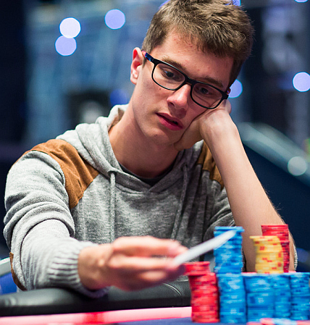 EPT Grand Final Main Event day 3: Jose Carlos Garcia se vrací na chiplead