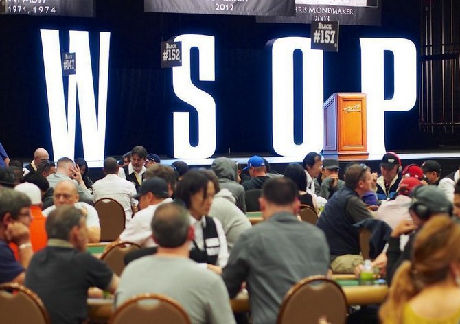 13 GIFů, které perfektně vystihují letošní Main Event WSOP 2015
