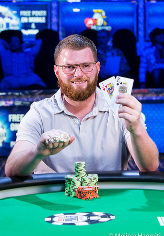WSOP: Nicholas Petrangelo vyhrál $3K NLH Shootout Event