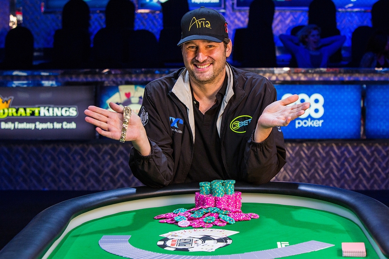 Phil Hellmuth 14 bracelet