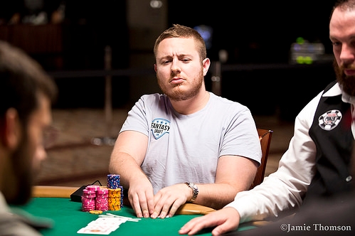 WSOP: Brian Hastings je v oblíbeném Studu blízko druhému náramku