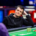 WSOP: Zbývá kapka naděje. V Little One for One Drop pokračují Rudziankov, Nakládal a Peter