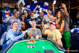 Brian Hastings dokázal jako první hráč na letošní WSOP vyhrát dva náramky