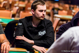 WSOP: Kabrhel ničil soupeře nekonečnými tank módy. Ti proti němu sepisují petici!