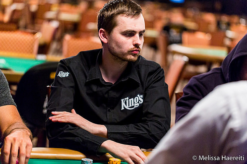 WSOP: Kabrhel ničil soupeře nekonečnými tank módy. Ti proti němu sepisují petici!