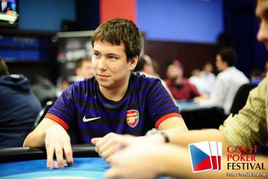 WSOP: Viktor Čelikovský postoupil do finálového dne Dealers Choice eventu!