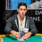 WSOP $111K One Drop High Roller chipleaduje po prvním dni Daniel Colman!