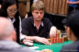 WSOP: Full do Quads, Růžička se Suchánkem přesto pokračují do dalšího dne