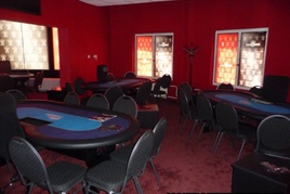 Už dnes startuje v plzeňském Bonveru pokerová mánie