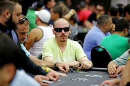 Brazilec Guilherme &quot;VinceVegaMFR&quot; Cheveau slaví druhý triumf v Sunday Million