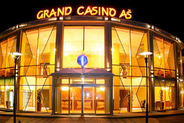 Grand Casino Aš: Friday 7K - Čech &quot;Butchkory&quot; se protlačil do 3-way dealu