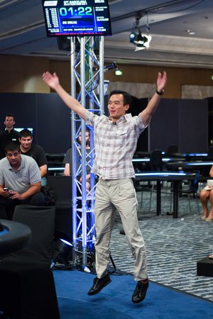 NEIL1660_EPT12BAR_John_Juanda_Neil Stoddart