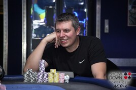 Showdown Main Event - den 1A: Jednoznačným chipleaderem je Milan Materna