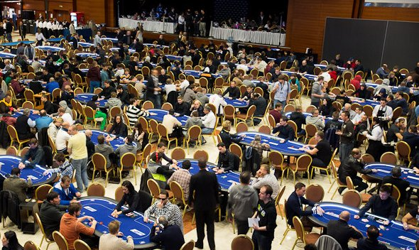 Hazard v Praze - Populismus zakazovačů narazil na realitu