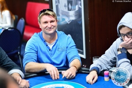 Main Event ČPT: Ondřej Vlašánek kraloval dni 1B, turbo &quot;céčko&quot; pořešil Martin Havlík